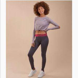 gymshark fit leggings - dark grey/cranberry